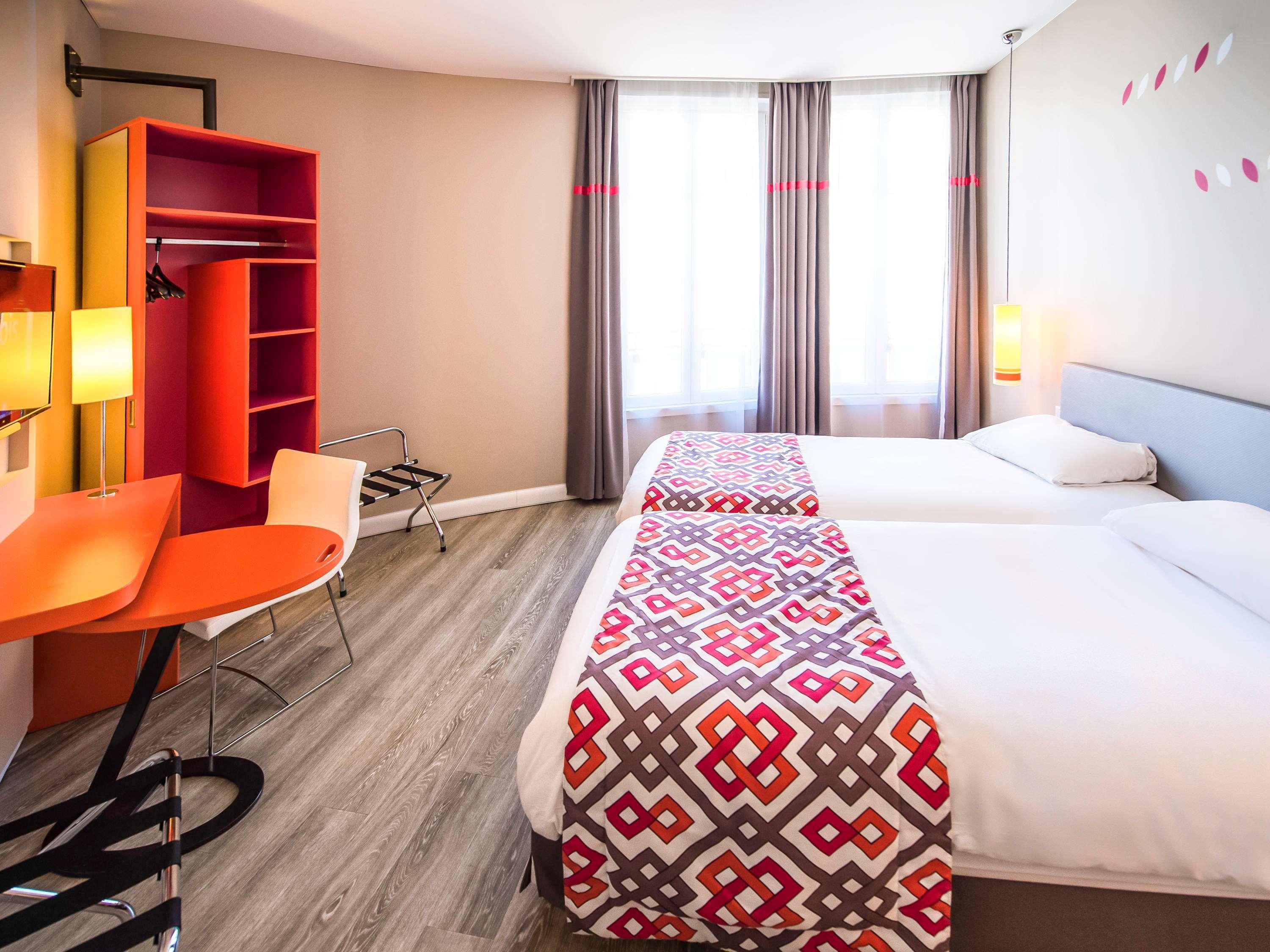 Ibis Styles Dijon Central Esterno foto